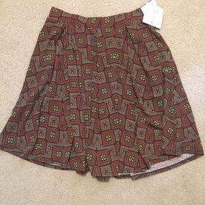 Lularoe Madison skirt with pockets - Large